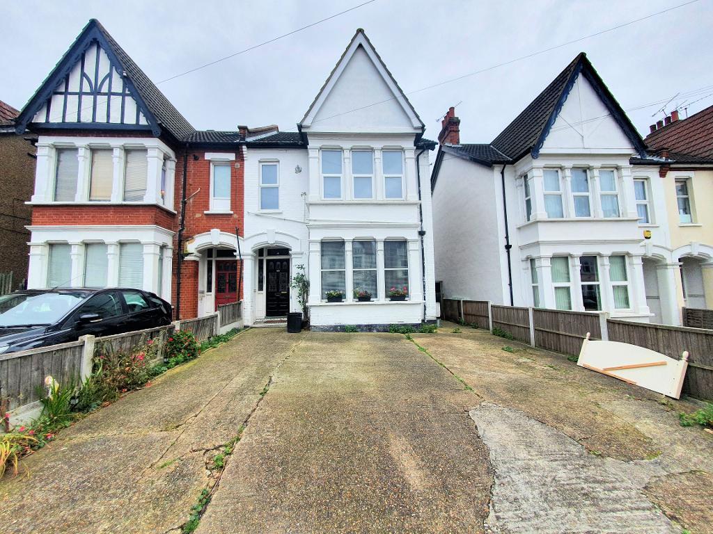 Meteor Road, Westcliff on Sea, Essex, SS0 8DG