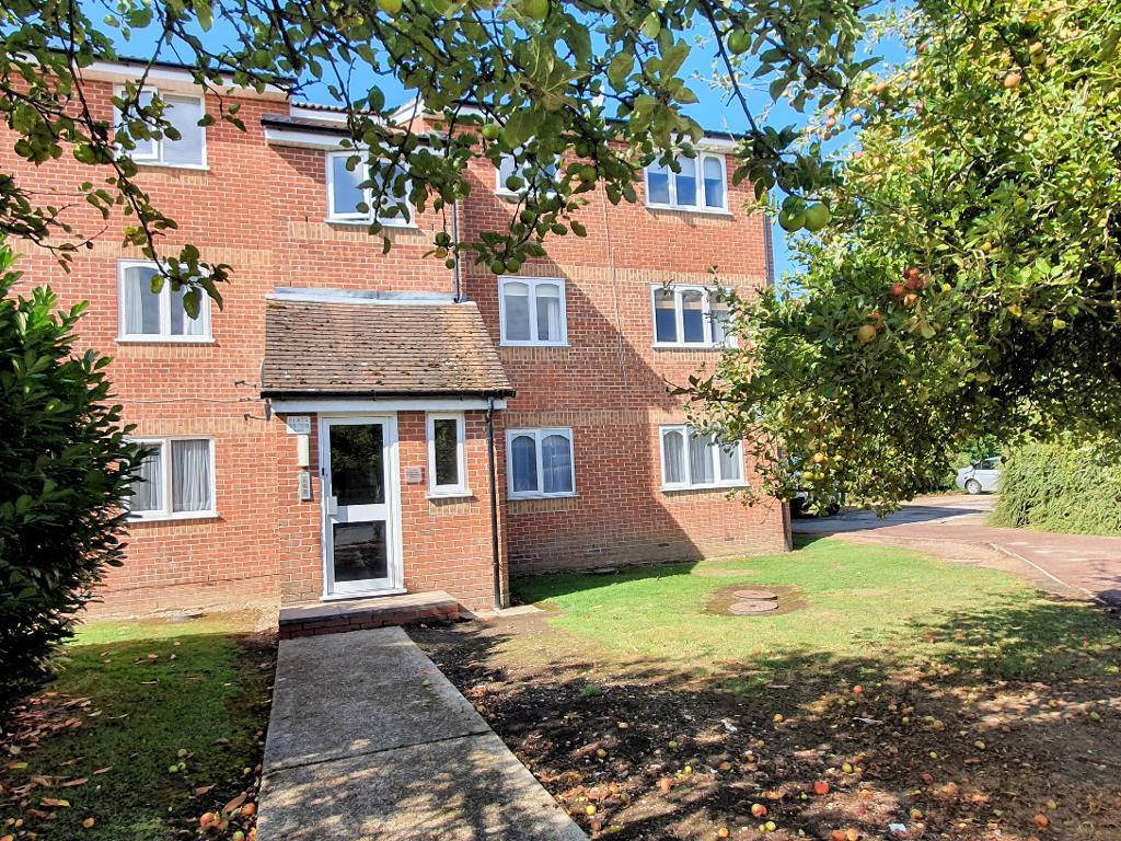 Parklands, Rochford, Essex, SS4 1SY