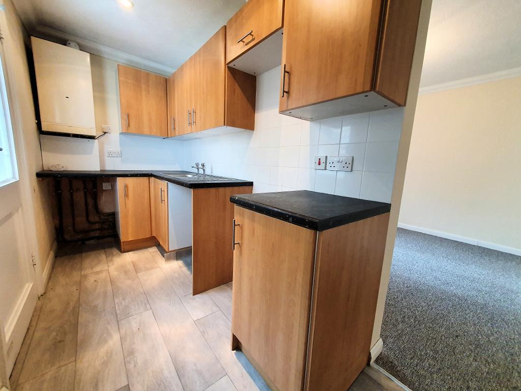 1 Bedroom Flat For Sale in Palmerston Road, Westcliff on Sea, Essex