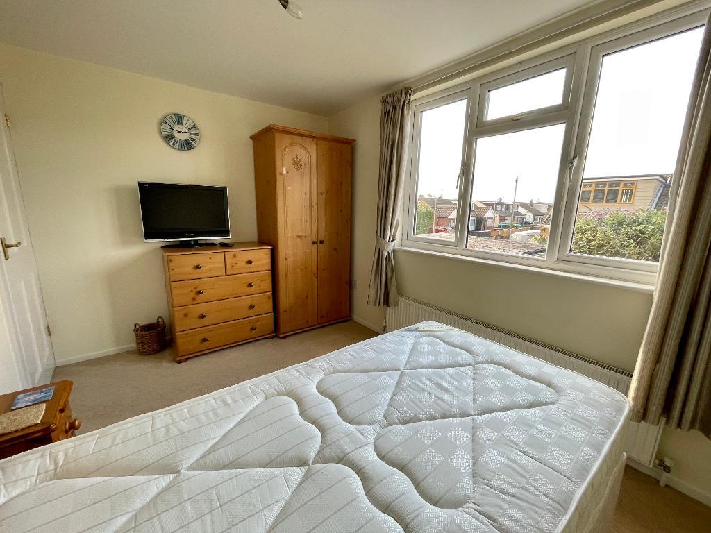 3 Bedroom SemiDetached To Let in Meadow Close, Thundersley, Essex, SS7 3RJ Chiddicks Homes