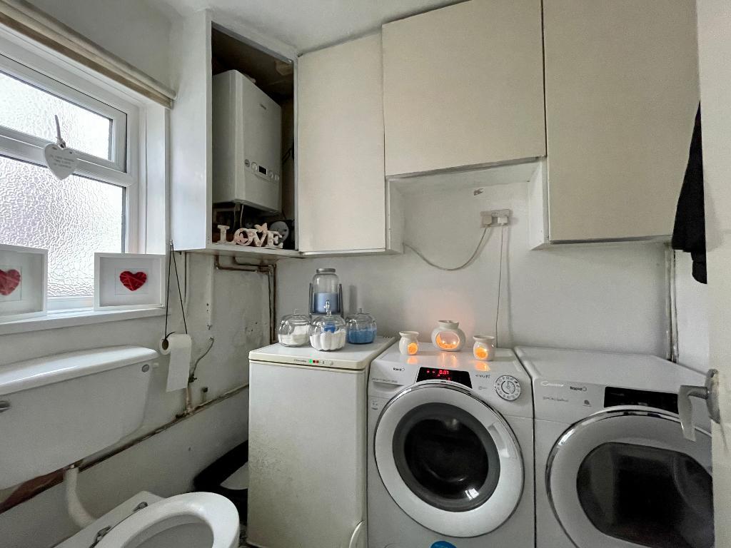 3 Bedroom SemiDetached For Sale in York Road, Ashingdon, Rochford