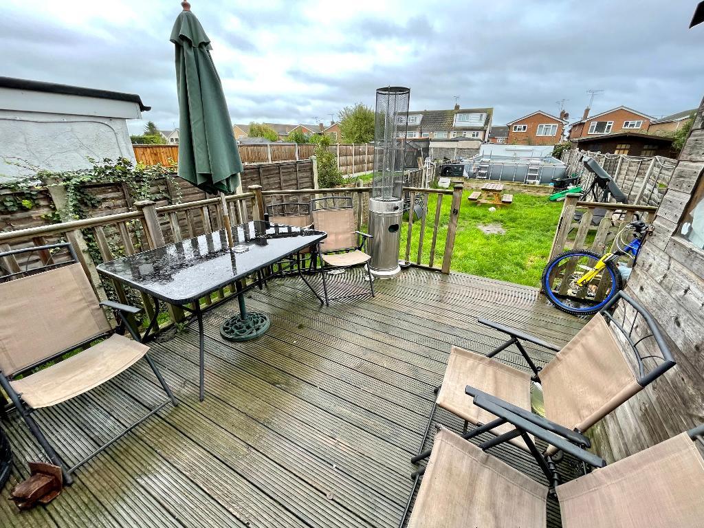 3 Bedroom SemiDetached For Sale in York Road, Ashingdon, Rochford