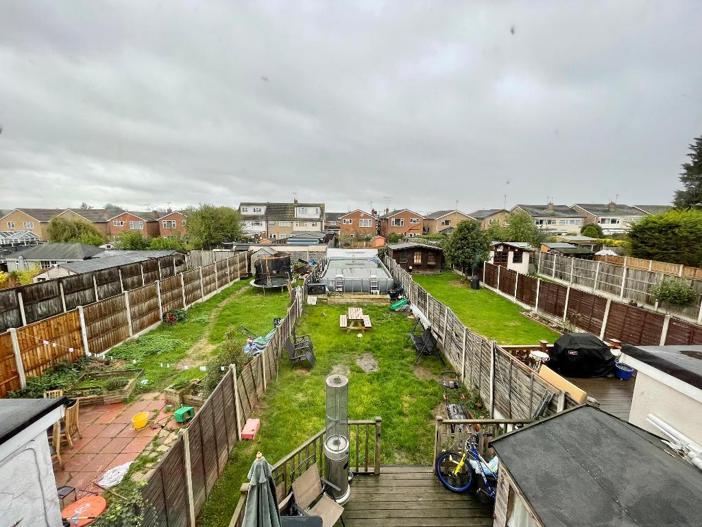 3 Bedroom SemiDetached For Sale in York Road, Ashingdon, Rochford