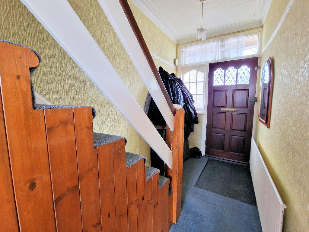 3 Bedroom Terraced For Sale in Westminster Drive, Westcliff on Sea