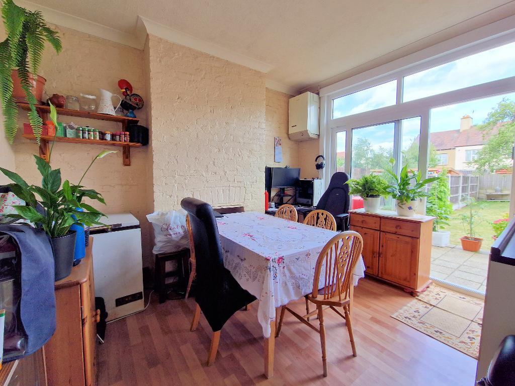 3 Bedroom Terraced For Sale in Westminster Drive, Westcliff on Sea
