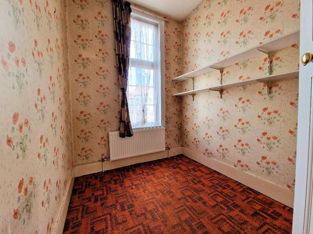 3 Bedroom Terraced For Sale in Glenmore Street, Southend on Sea, Essex