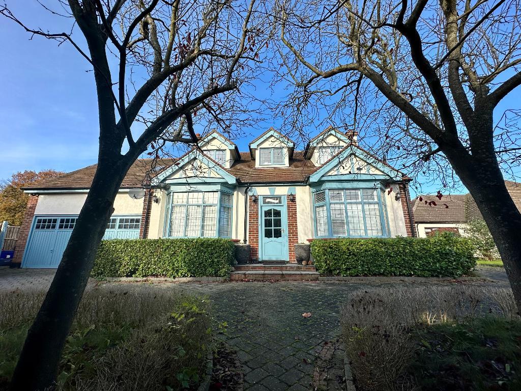4 Bedroom Detached For Sale in Bournes Green Chase, Shoeburyness, Essex