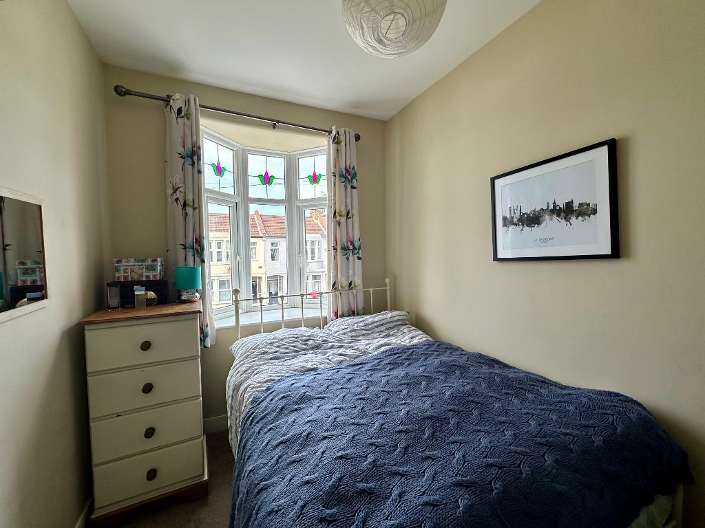 3 Bedroom Terraced For Sale in Victoria Road, Southend on Sea, Essex