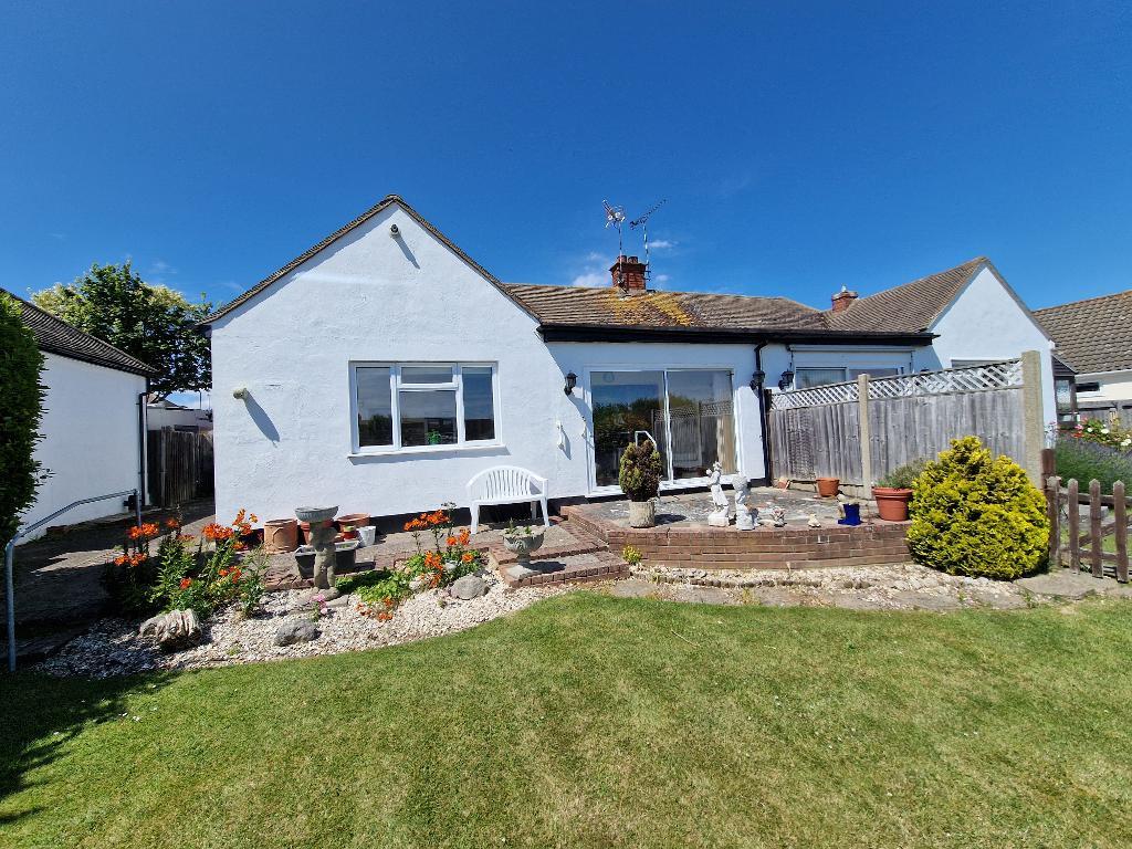 2 Bedroom SemiDetached For Sale in Ashurst Avenue, Southend on Sea