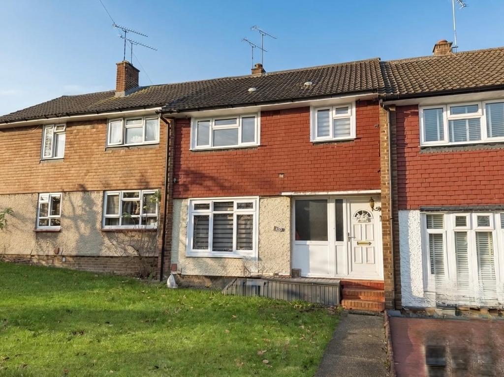 Mendip Crescent, Westcliff on Sea, Essex, SS0 0HE