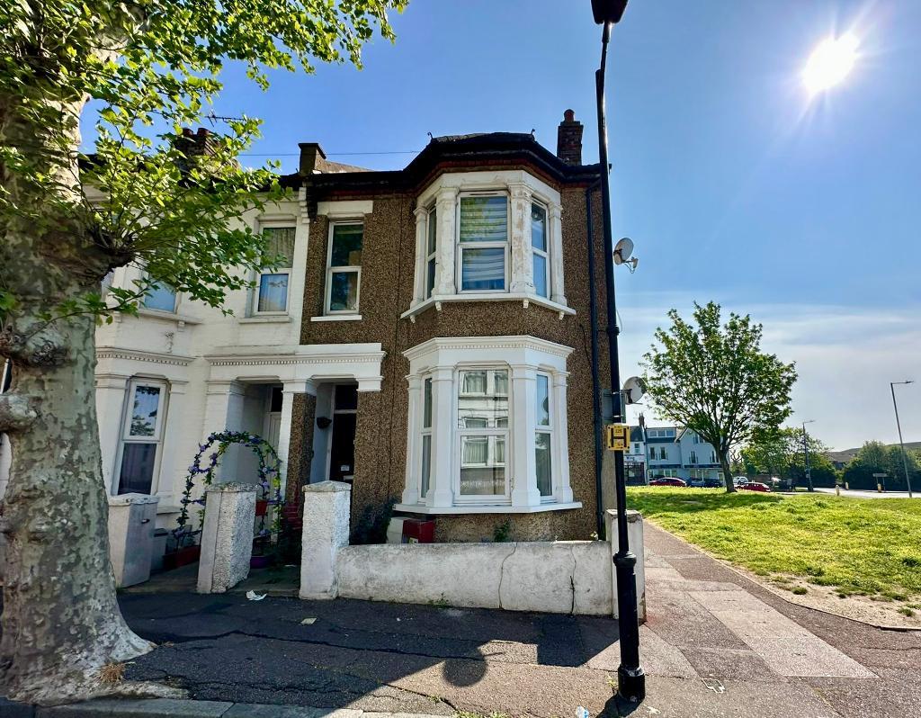 Old Southend Road, Southend on Sea, Essex, SS1 2HA