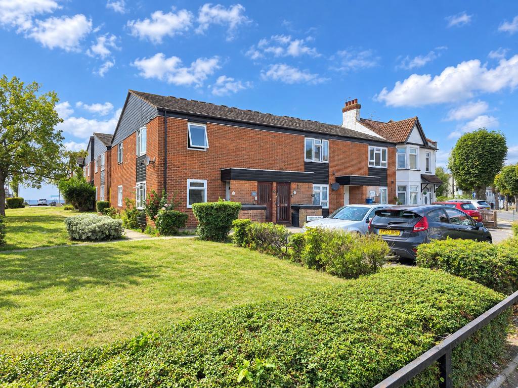 St Benets Road, Southend on Sea, Essex, SS2 6LE